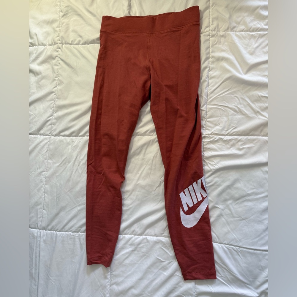 Nike Red Leggings Stretchy Athletic Wear NWT